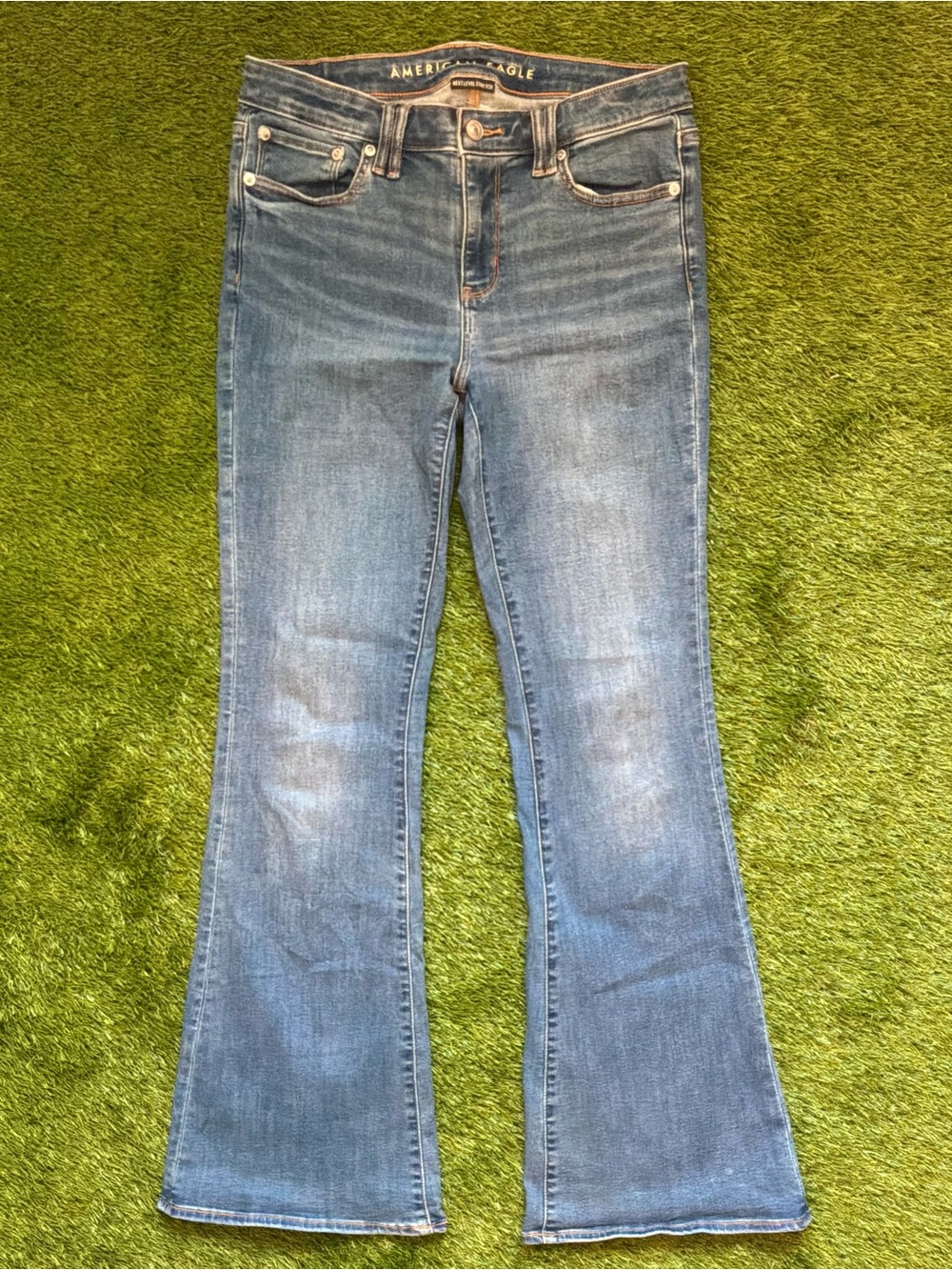 American Eagle Next Level Stretch High Rise Flare Jeans Size 8 Long